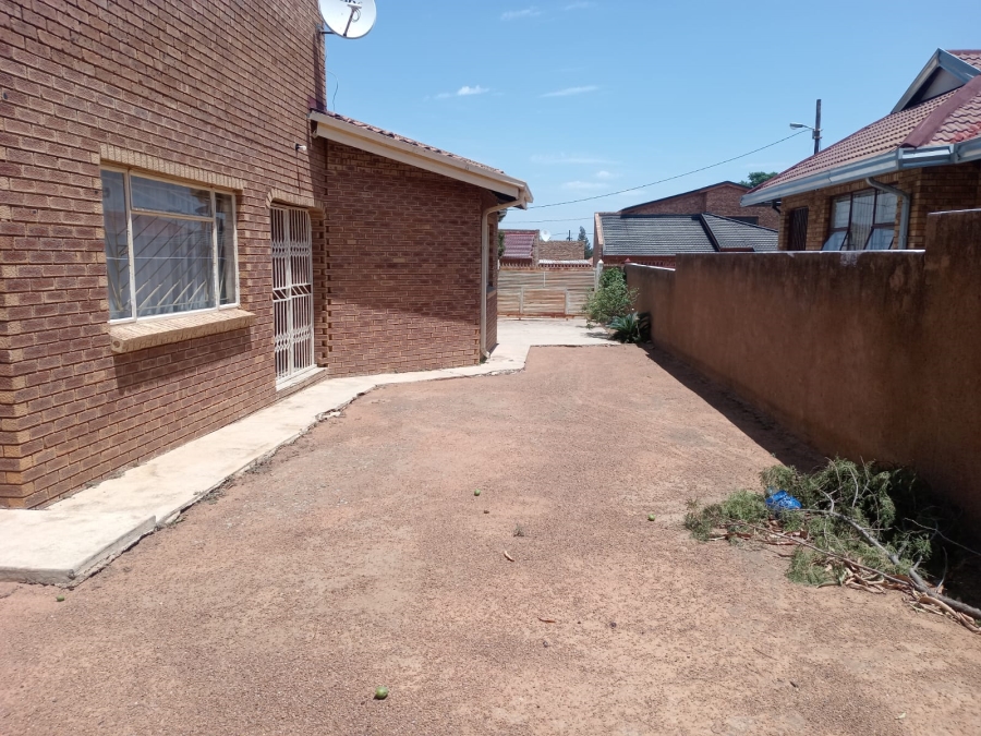 4 Bedroom Property for Sale in Mabopane Gauteng