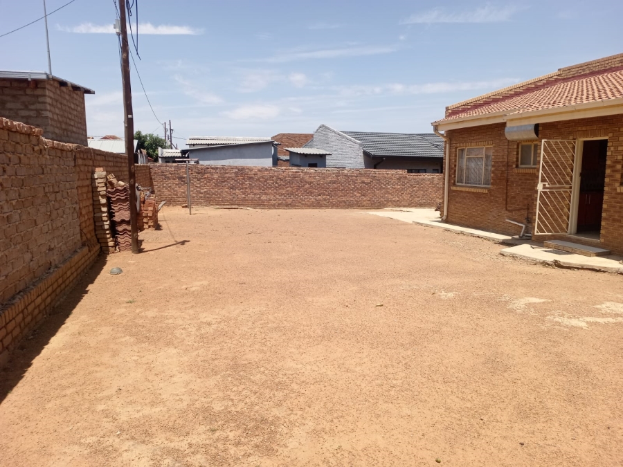4 Bedroom Property for Sale in Mabopane Gauteng