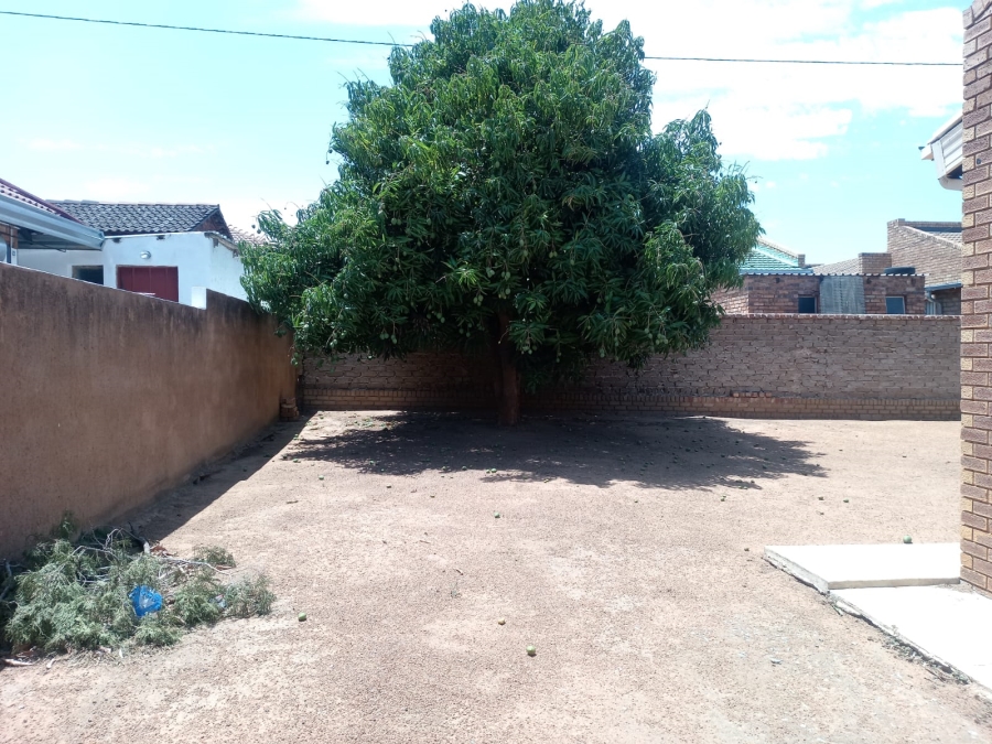 4 Bedroom Property for Sale in Mabopane Gauteng