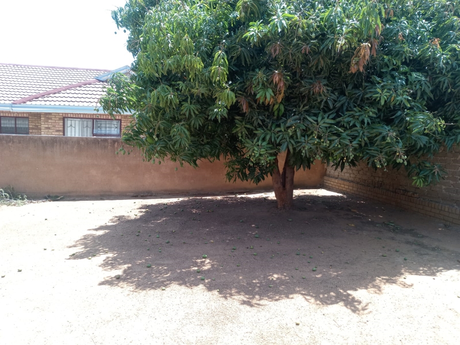 4 Bedroom Property for Sale in Mabopane Gauteng