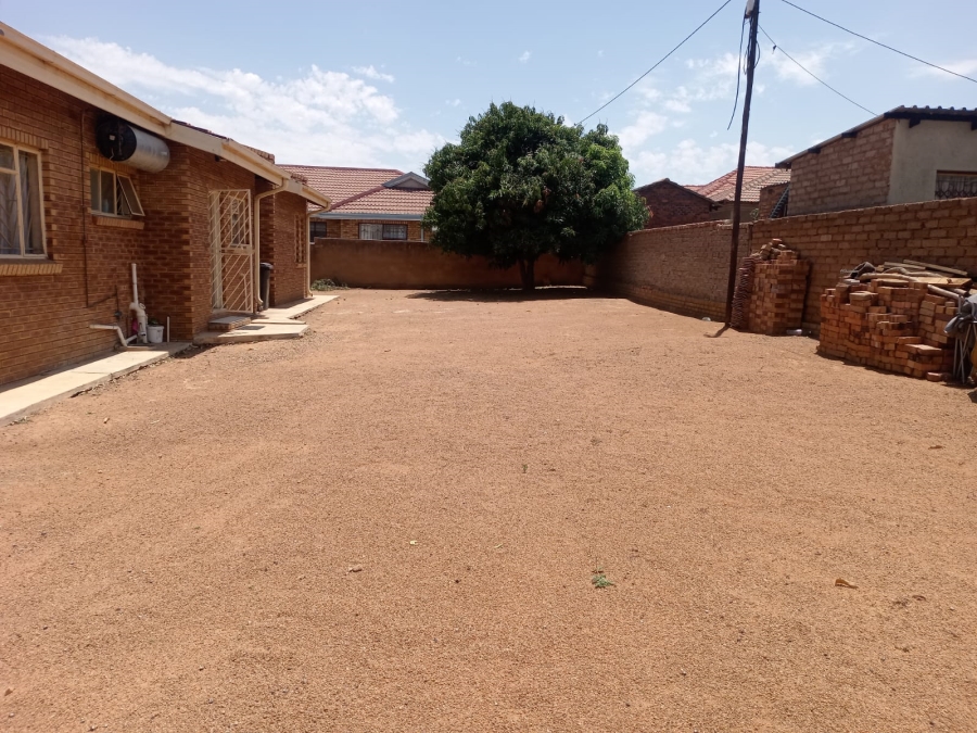 4 Bedroom Property for Sale in Mabopane Gauteng