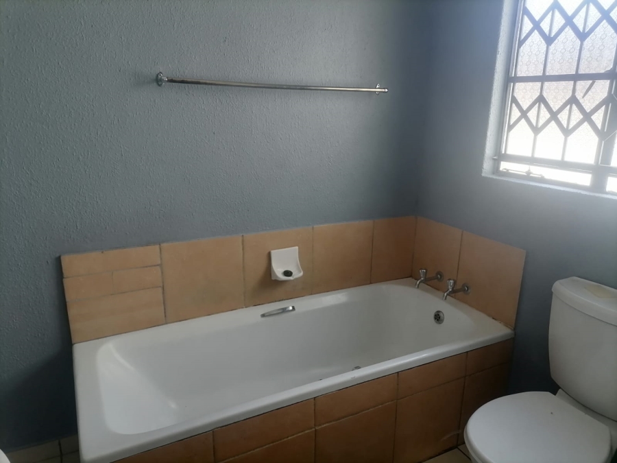 3 Bedroom Property for Sale in Mabopane Unit X Gauteng