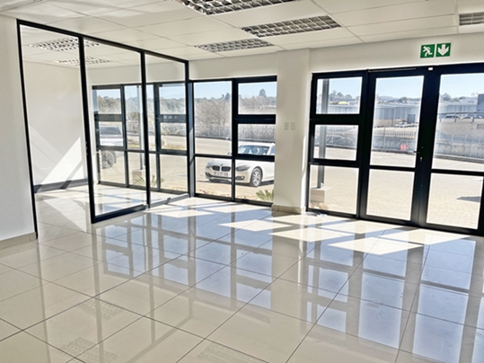 To Let commercial Property for Rent in North Riding Gauteng