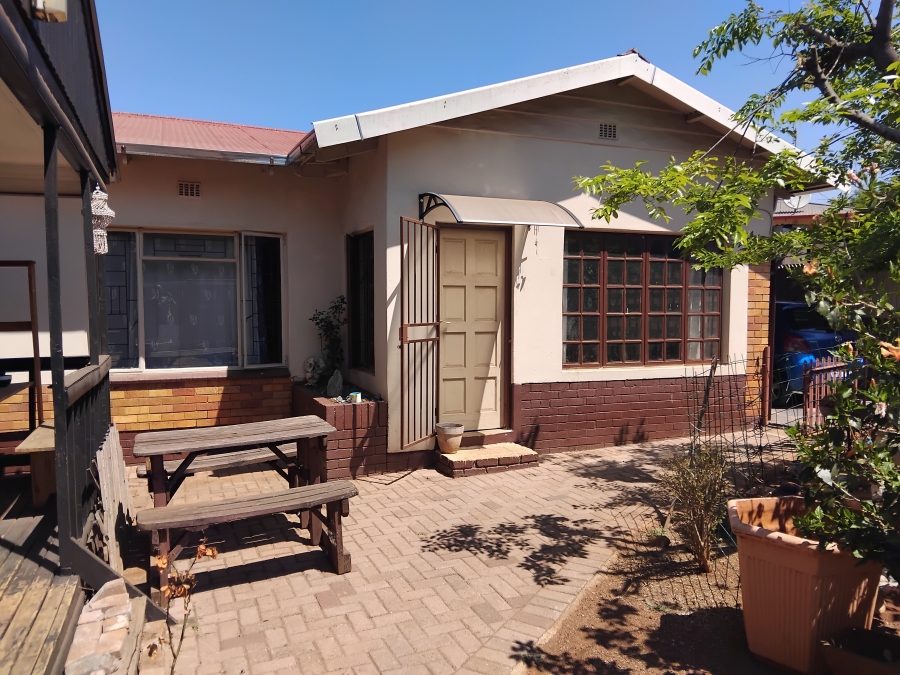 3 Bedroom Property for Sale in Valhalla Gauteng