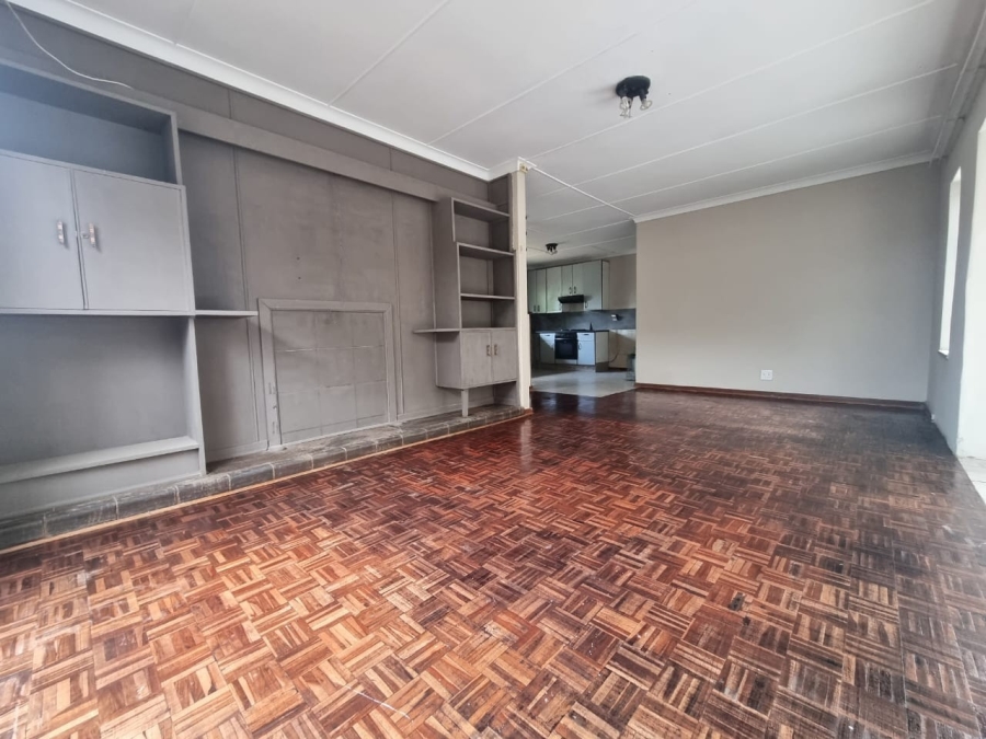 To Let 4 Bedroom Property for Rent in Eastleigh Ridge Gauteng