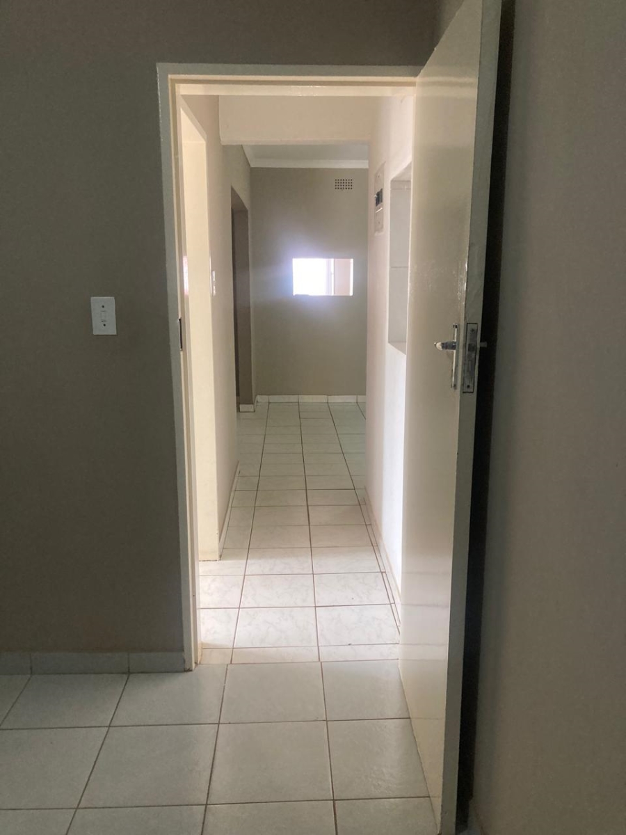 4 Bedroom Property for Sale in Lenasia South Gauteng