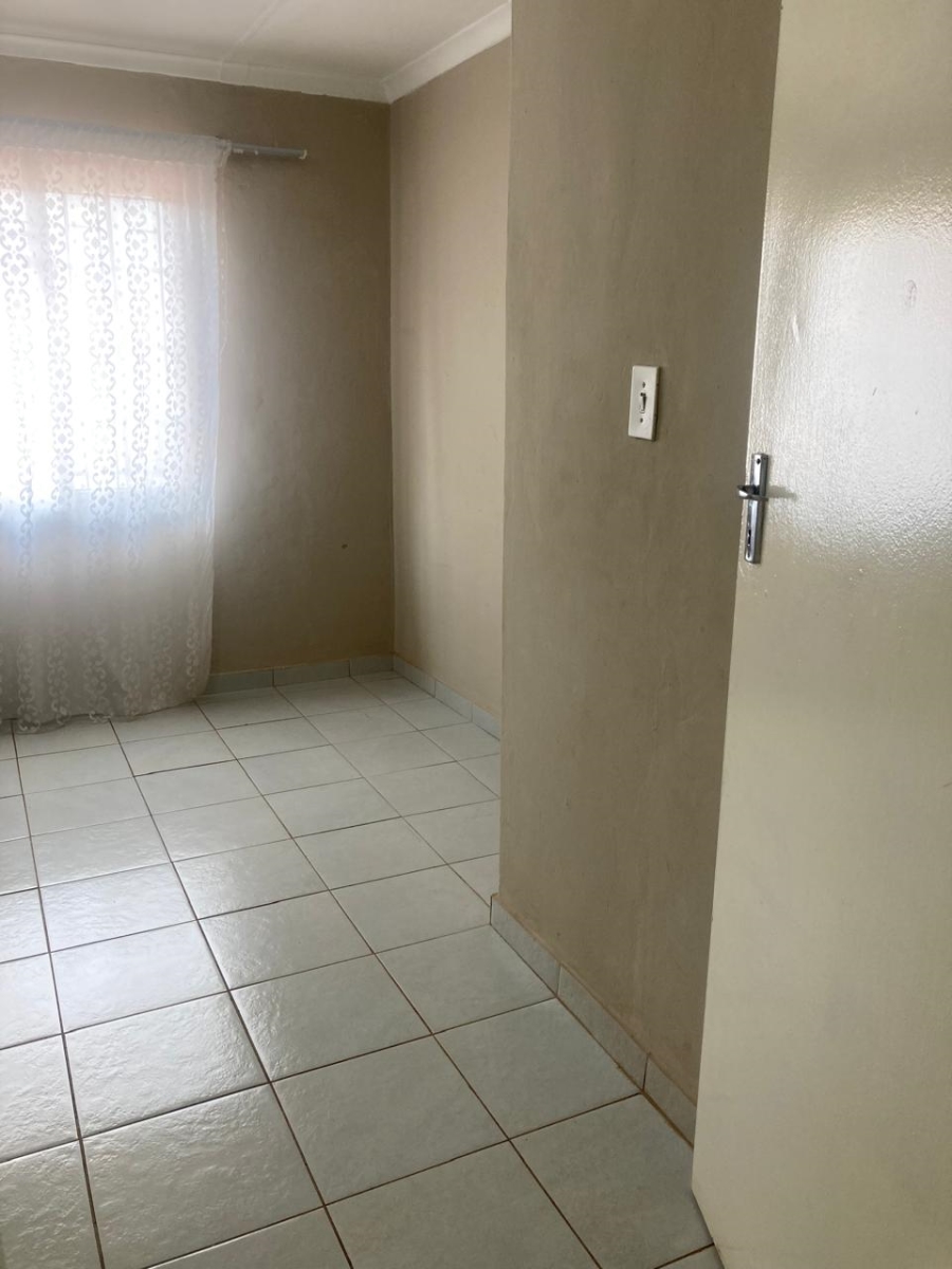 4 Bedroom Property for Sale in Lenasia South Gauteng