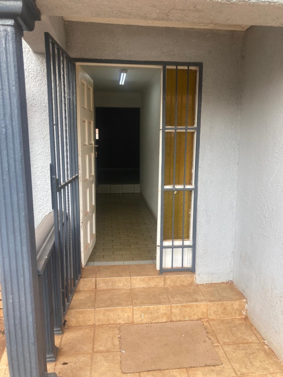 4 Bedroom Property for Sale in Lenasia South Gauteng