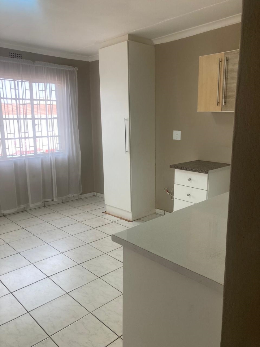 4 Bedroom Property for Sale in Lenasia South Gauteng