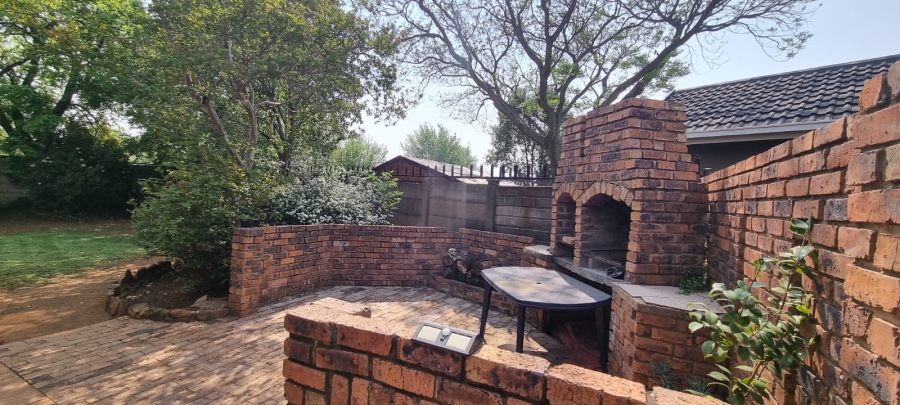 To Let 3 Bedroom Property for Rent in Golf Park Gauteng