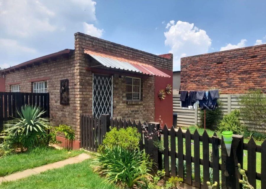 2 Bedroom Property for Sale in Selection Park Gauteng