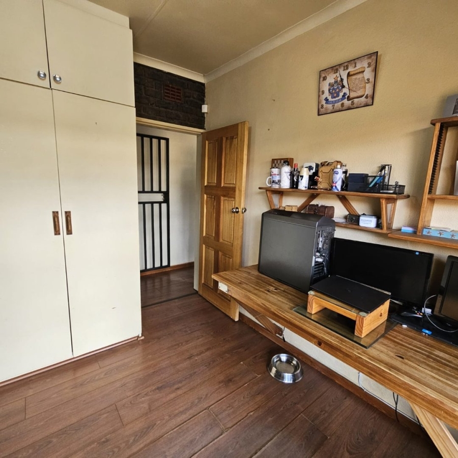 3 Bedroom Property for Sale in Visagie Park Gauteng