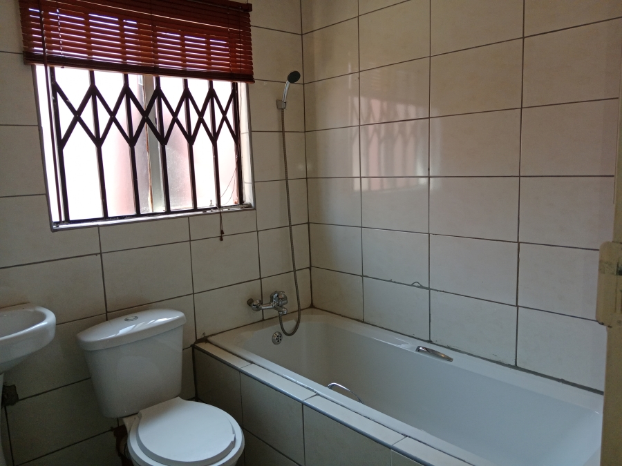 To Let 2 Bedroom Property for Rent in Mahube Valley Ext 2 Gauteng