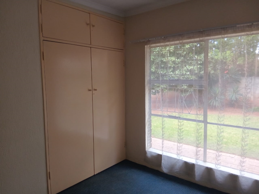 3 Bedroom Property for Sale in Petersfield Gauteng