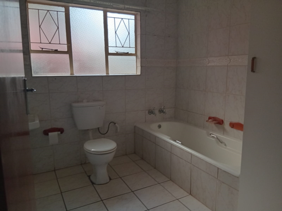 3 Bedroom Property for Sale in Petersfield Gauteng