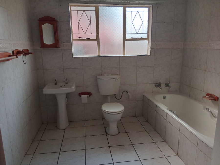3 Bedroom Property for Sale in Petersfield Gauteng