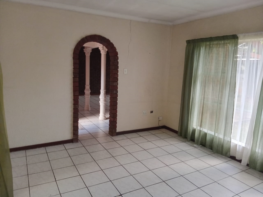 3 Bedroom Property for Sale in Petersfield Gauteng