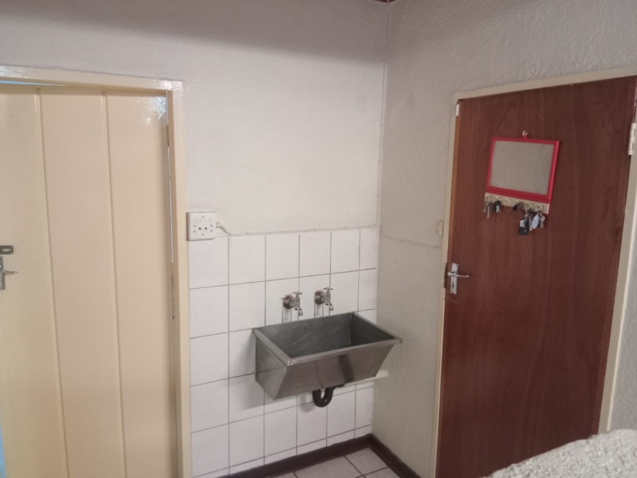 3 Bedroom Property for Sale in Petersfield Gauteng