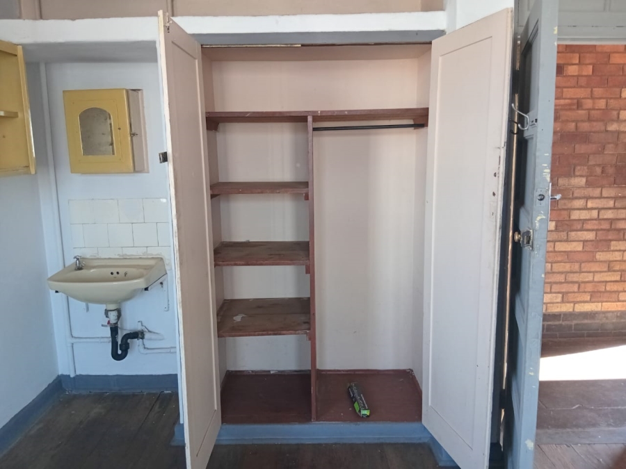 To Let 1 Bedroom Property for Rent in Springs Central Gauteng