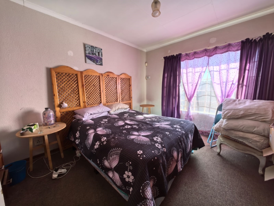 3 Bedroom Property for Sale in Dunnottar Gauteng