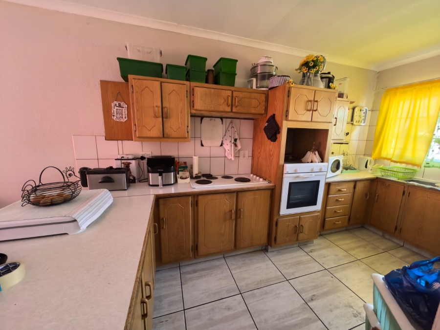 3 Bedroom Property for Sale in Dunnottar Gauteng