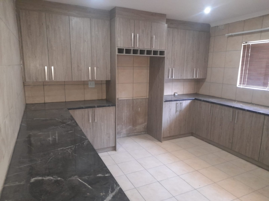 To Let 3 Bedroom Property for Rent in Anzac Gauteng
