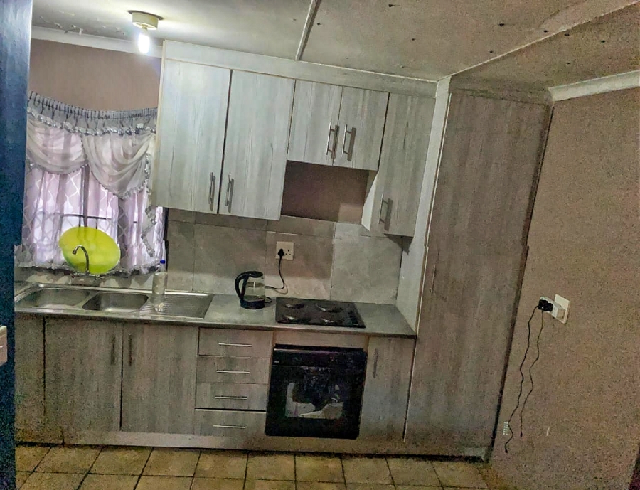 To Let 2 Bedroom Property for Rent in Elandspoort Gauteng
