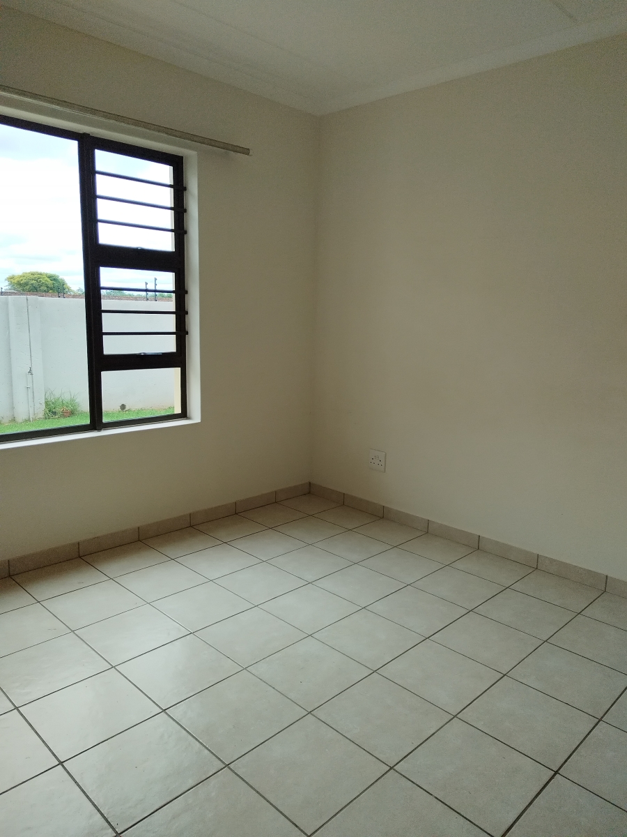 2 Bedroom Property for Sale in Montana Gauteng