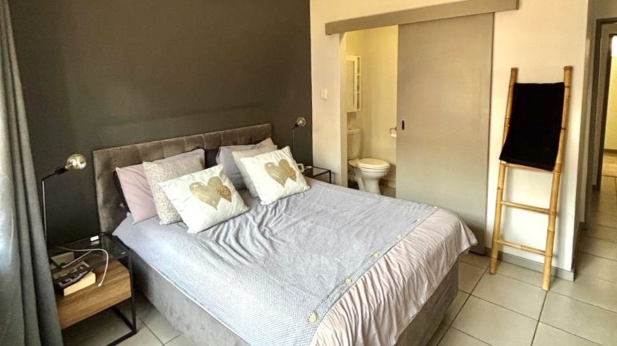 2 Bedroom Property for Sale in Elarduspark Ext 3 Gauteng