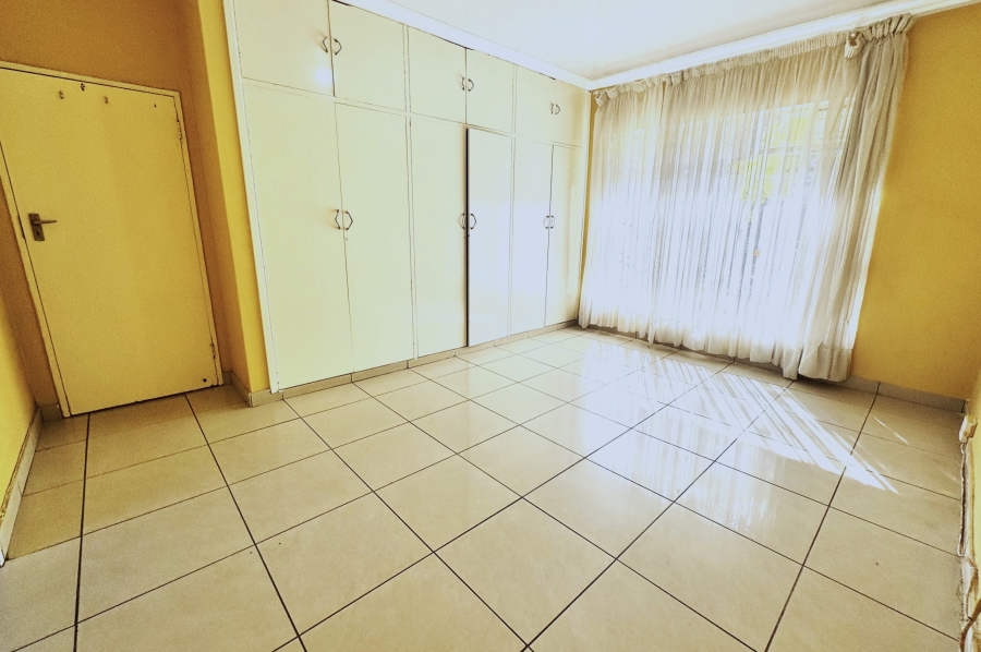 7 Bedroom Property for Sale in Lukasrand Gauteng