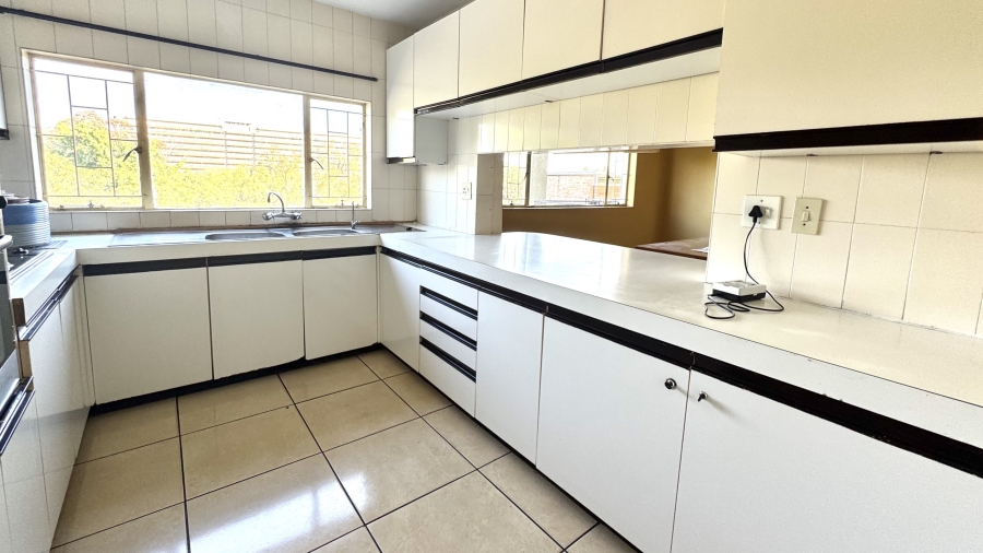 7 Bedroom Property for Sale in Lukasrand Gauteng