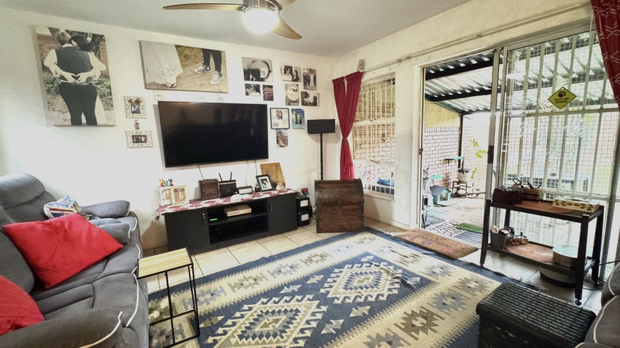 3 Bedroom Property for Sale in Elardus Park Gauteng