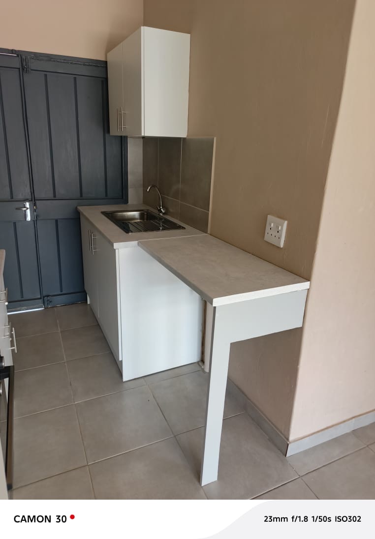 To Let 2 Bedroom Property for Rent in Valhalla Gauteng