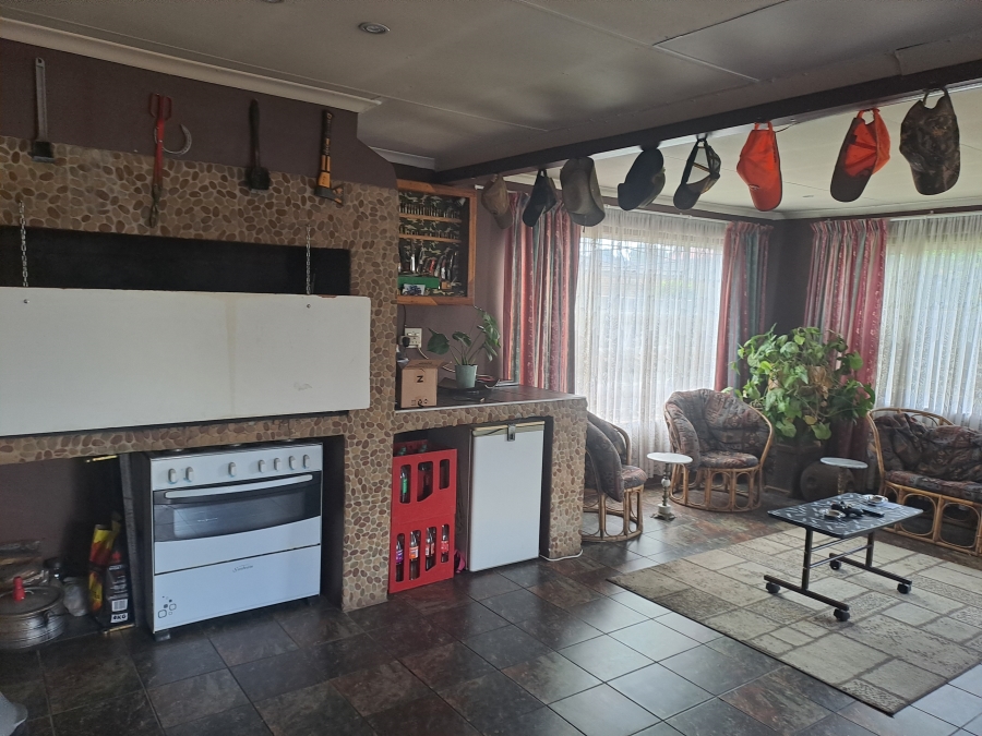 3 Bedroom Property for Sale in Casseldale Gauteng