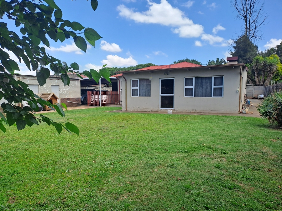 3 Bedroom Property for Sale in Casseldale Gauteng