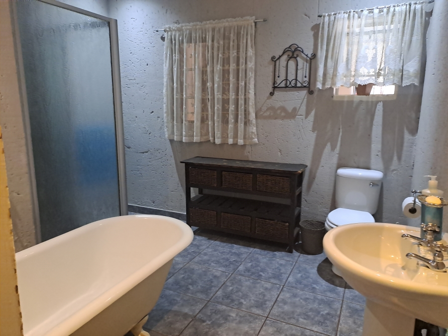 3 Bedroom Property for Sale in Casseldale Gauteng