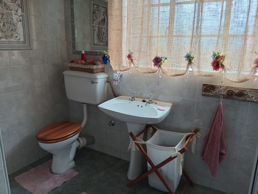 3 Bedroom Property for Sale in Geduld Gauteng