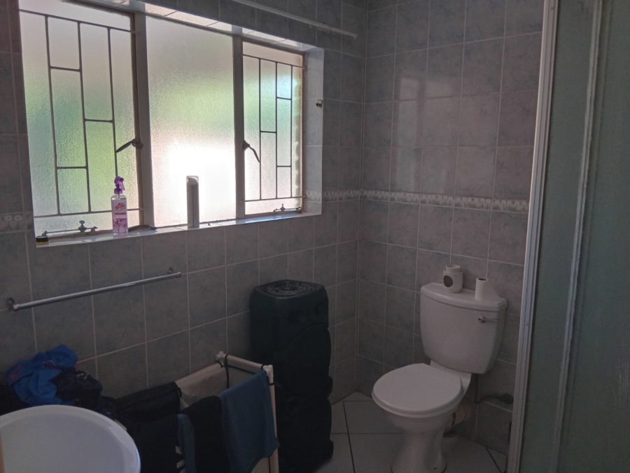 To Let 4 Bedroom Property for Rent in Petersfield Gauteng