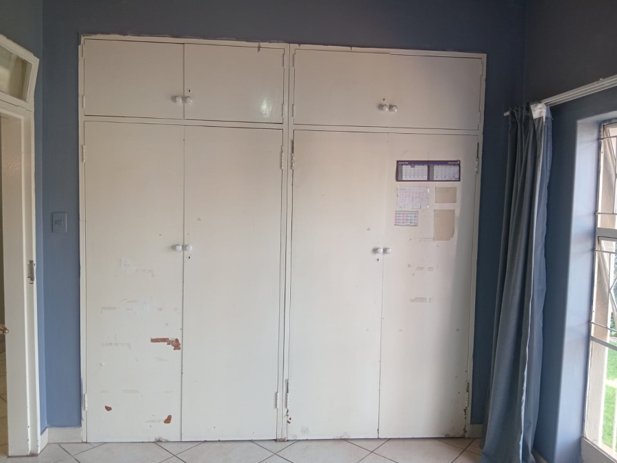 To Let 4 Bedroom Property for Rent in Petersfield Gauteng