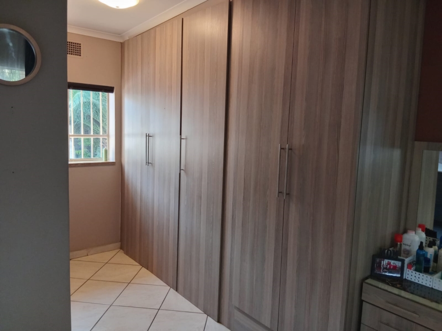 To Let 4 Bedroom Property for Rent in Petersfield Gauteng