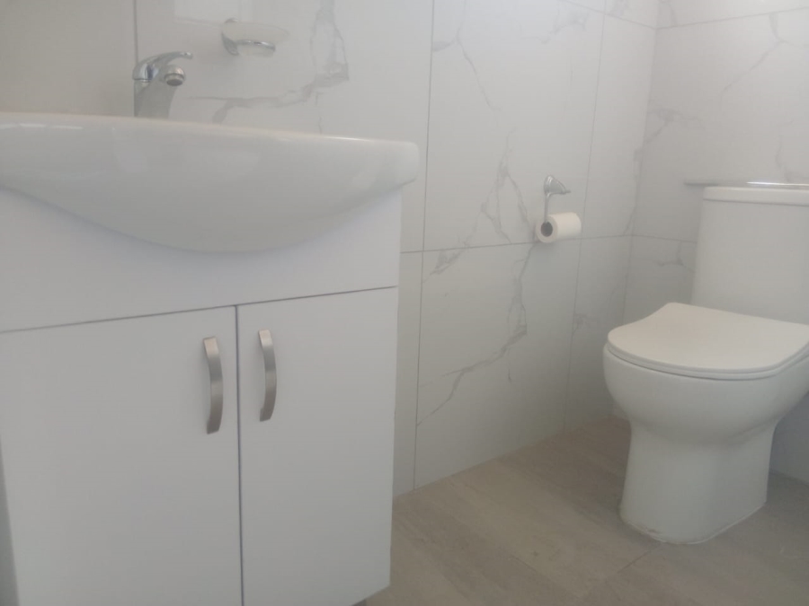 To Let 3 Bedroom Property for Rent in Selection Park Gauteng