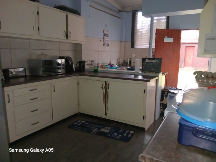 To Let 3 Bedroom Property for Rent in Selection Park Gauteng