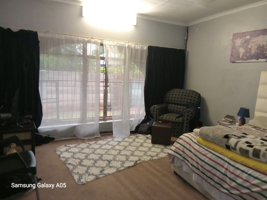 To Let 3 Bedroom Property for Rent in Selection Park Gauteng