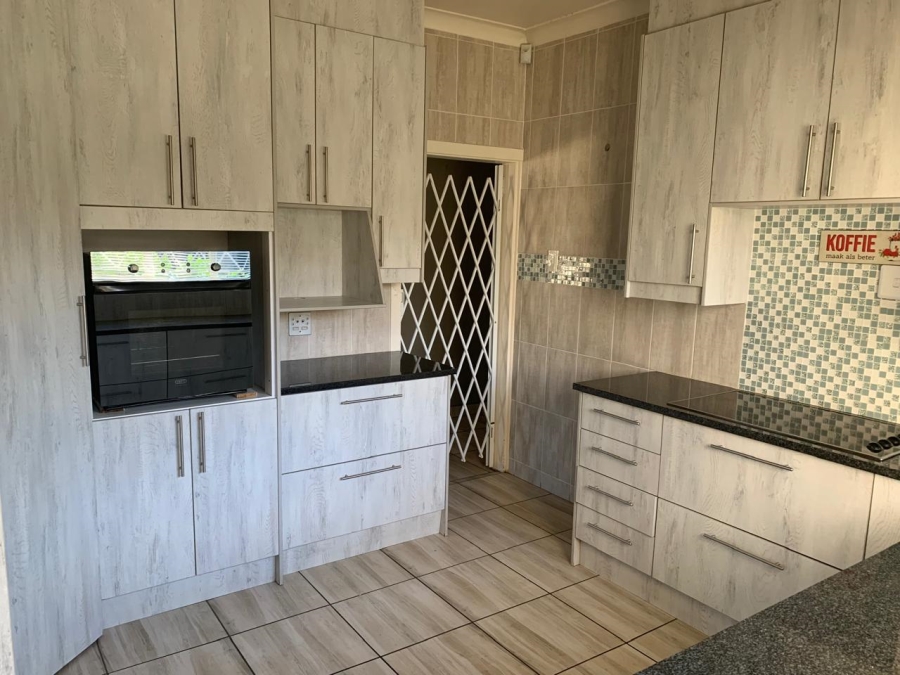 3 Bedroom Property for Sale in Geduld Ext 1 Gauteng