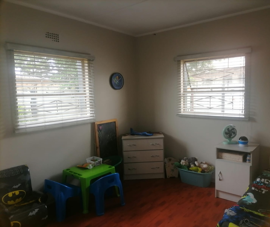 To Let 3 Bedroom Property for Rent in Strubenvale Gauteng