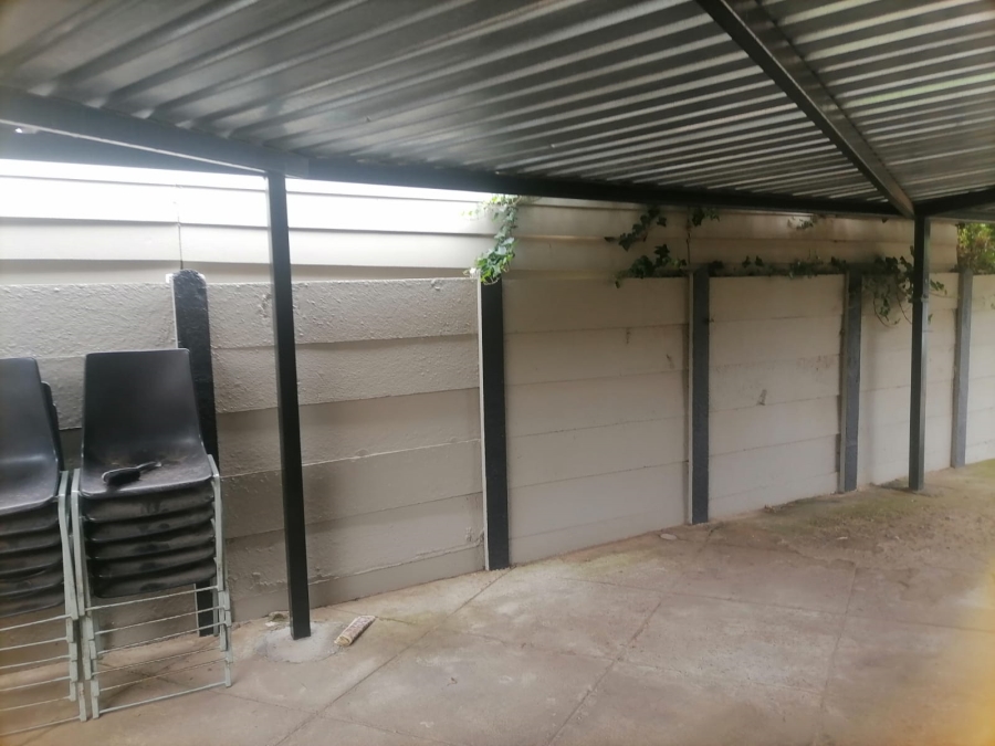 To Let 3 Bedroom Property for Rent in Strubenvale Gauteng