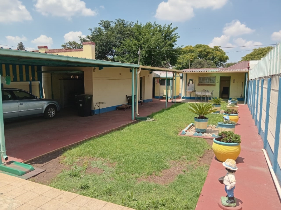 3 Bedroom Property for Sale in Strubenvale Gauteng