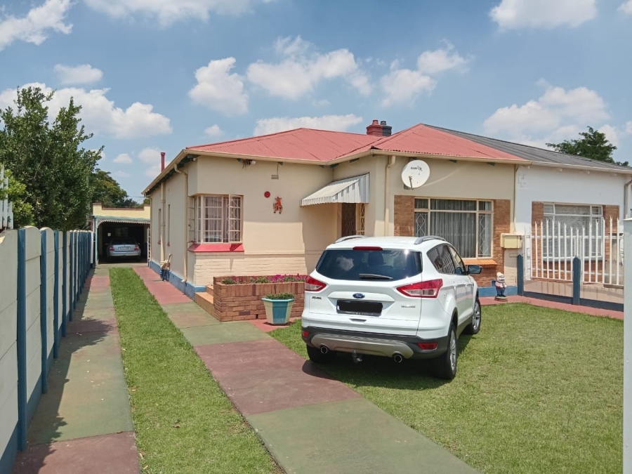 3 Bedroom Property for Sale in Strubenvale Gauteng