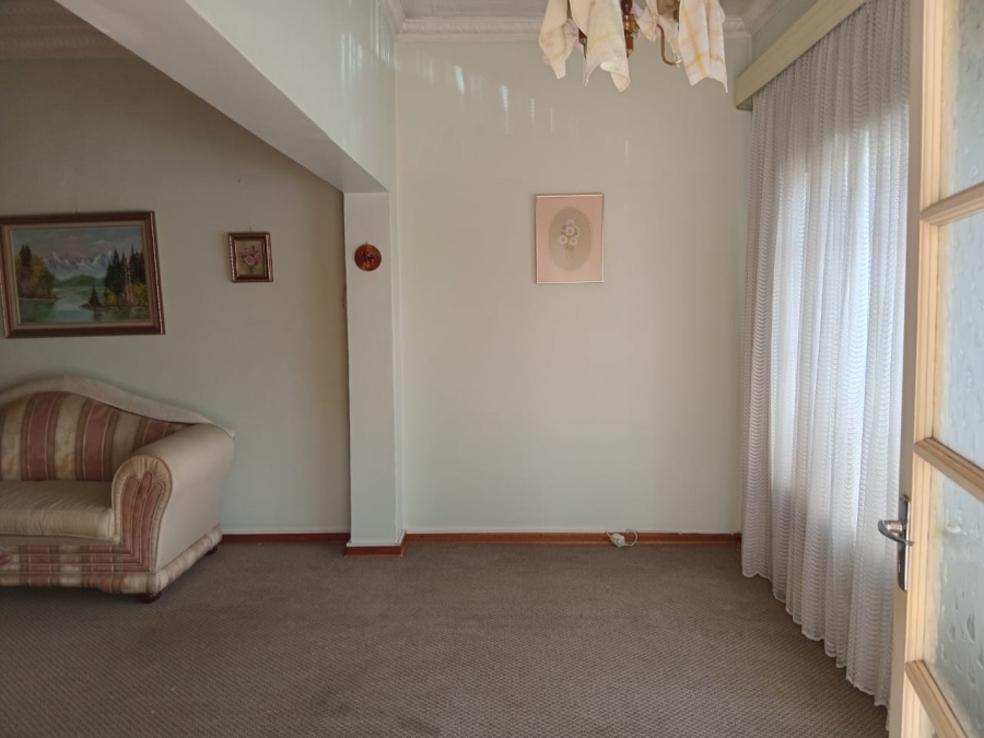 3 Bedroom Property for Sale in Strubenvale Gauteng