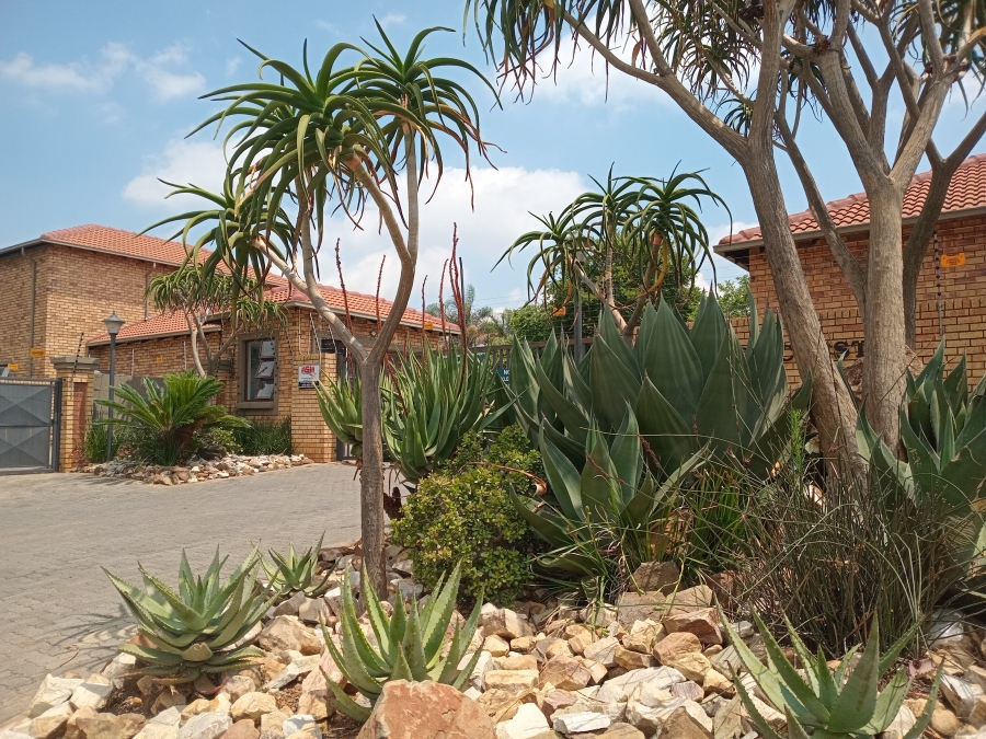 To Let 3 Bedroom Property for Rent in Meyersdal Eco Estate Gauteng